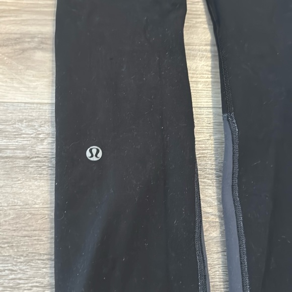 Lululemon Reversible Leggings - Picture 10 of 11